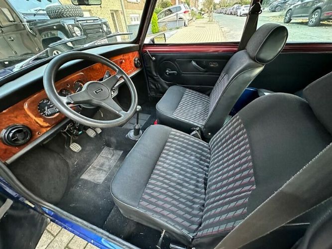 Unknown-Cooper-1975-Blue-Black-6