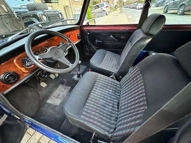Unknown-Cooper-1975-Blue-Black-7