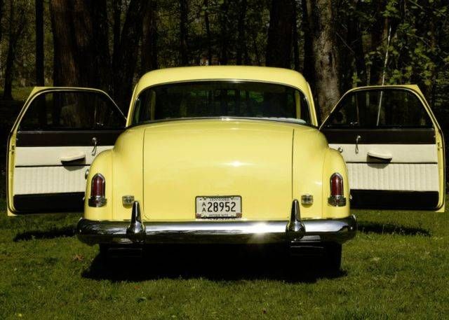 Unknown-Coronet-1952-Yellow-4