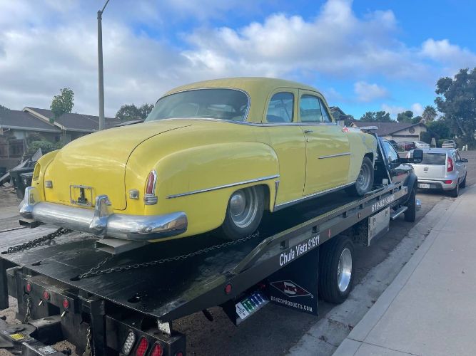 Unknown-Coronet-1952-Yellow-8