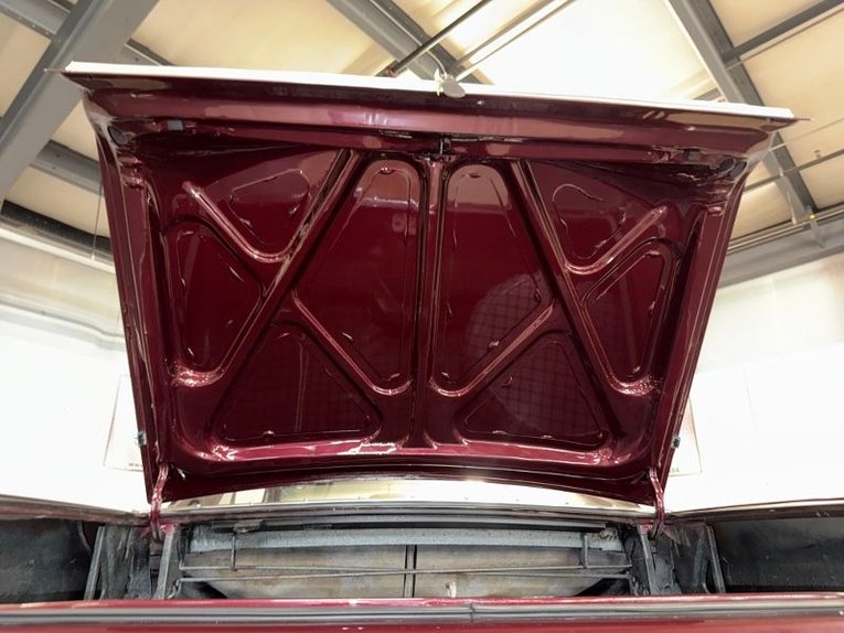 Unknown-Coronet-1965-Burgundy-White-4