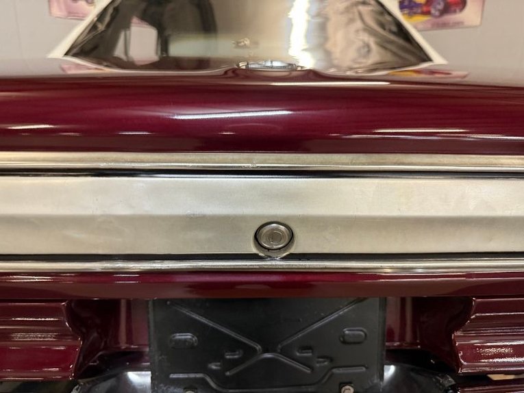 Unknown-Coronet-1965-Burgundy-White-8