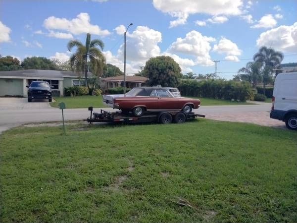 Unknown-Coronet-1965-Red-7