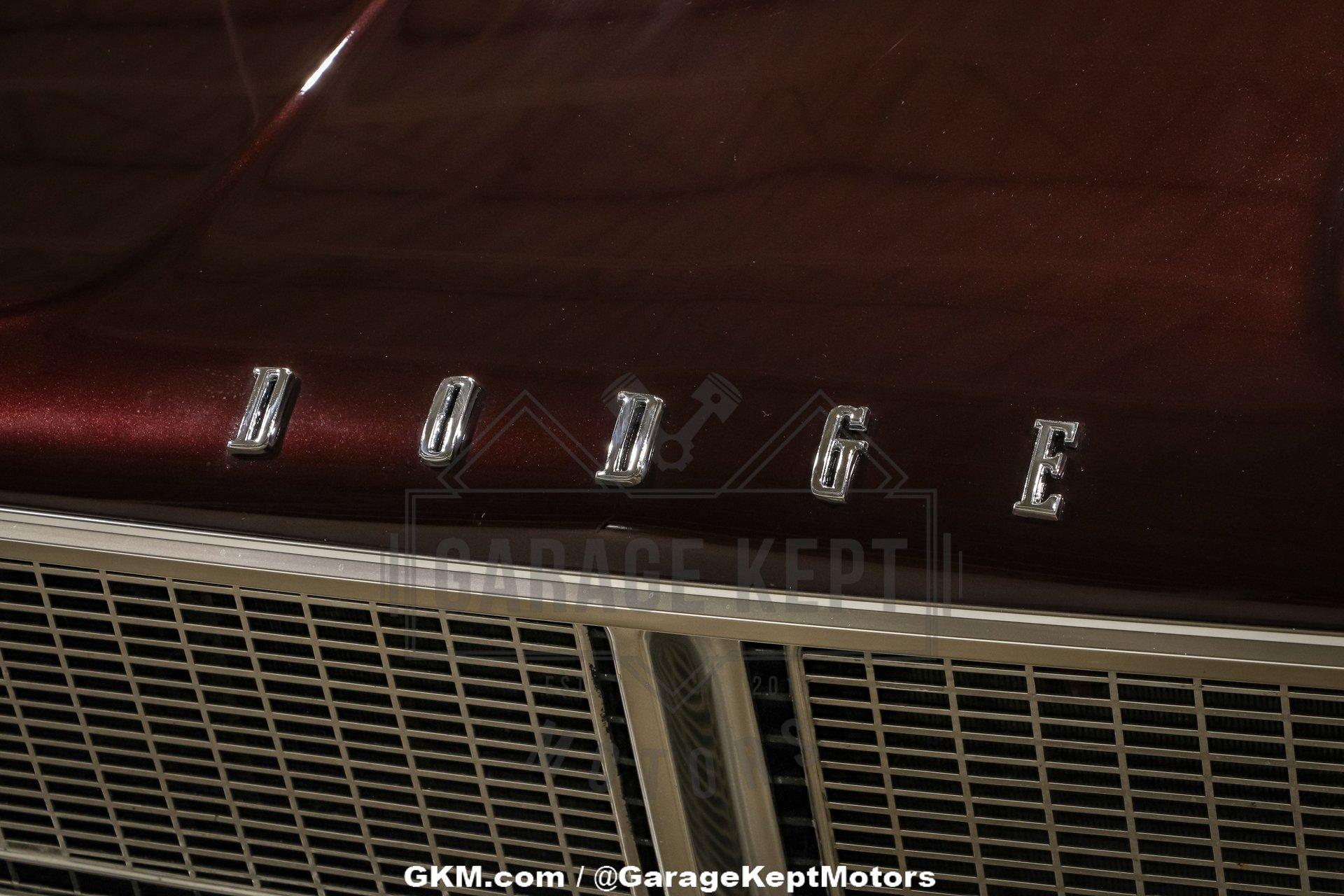 Unknown-Coronet-1966-Dark-Red-Metallic-Black-9