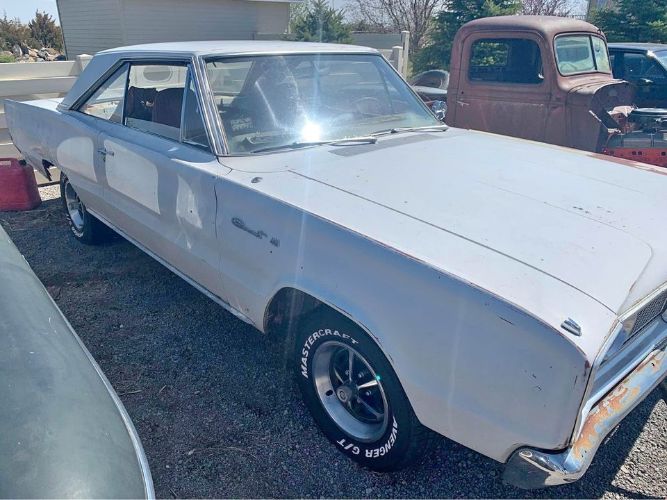 Unknown-Coronet-1966-White-21