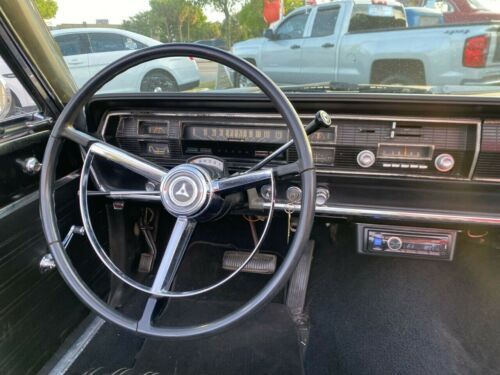 Unknown-Coronet-1967-Gold-Black-6