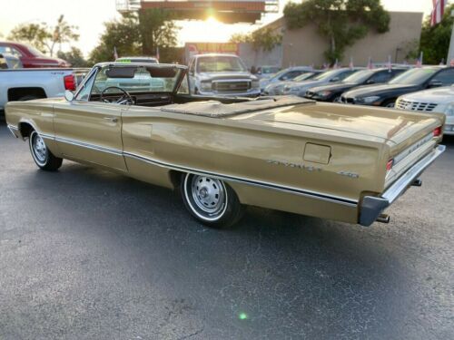 Unknown-Coronet-1967-Gold-Black-8
