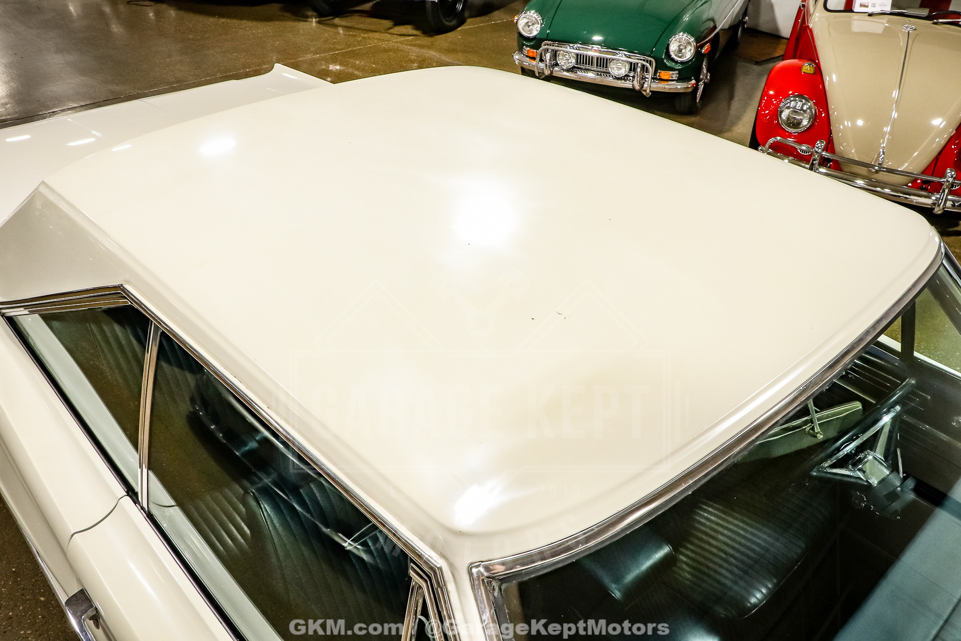 Unknown-Coronet-1967-White-Blue-26