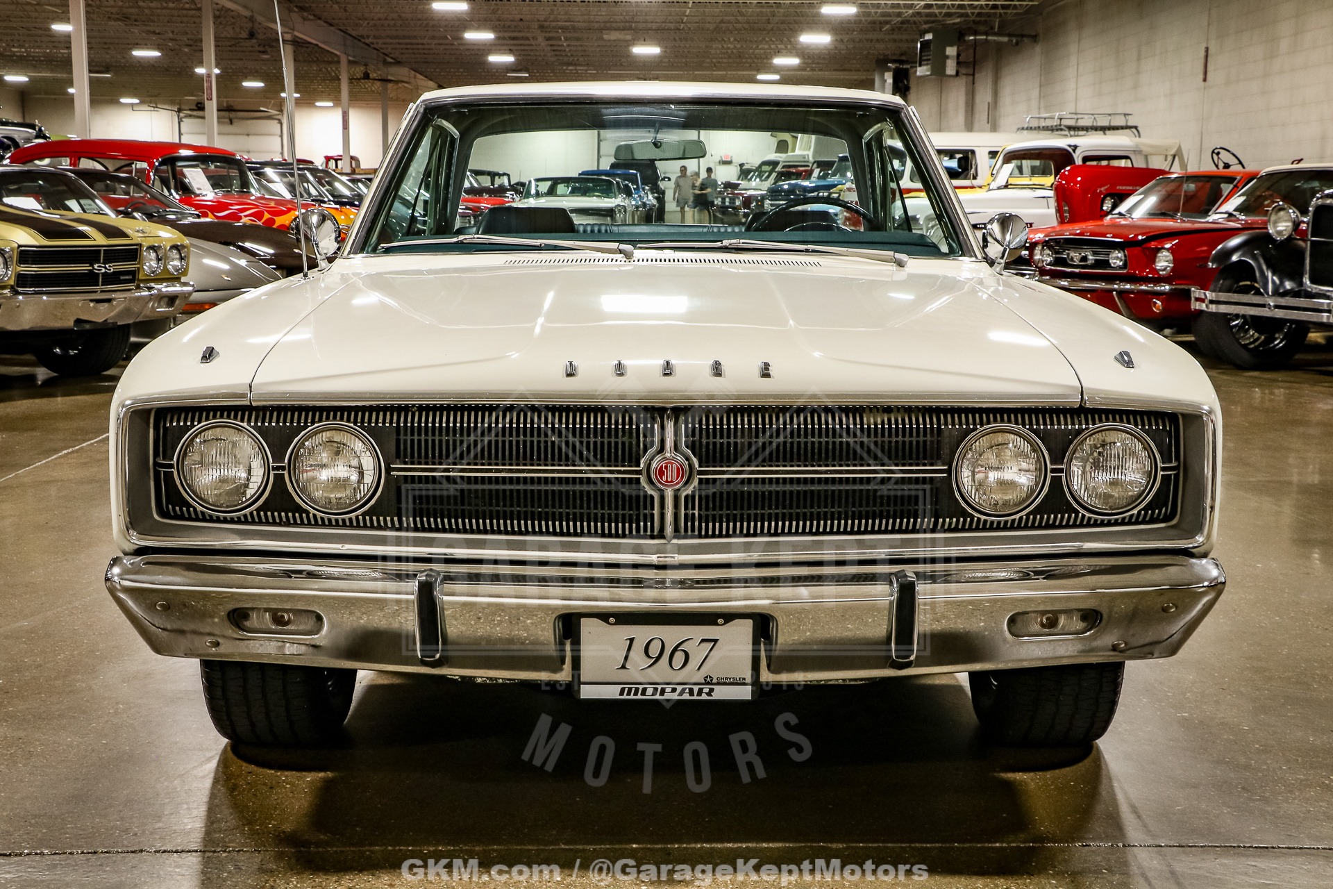 Unknown-Coronet-1967-White-Blue-27