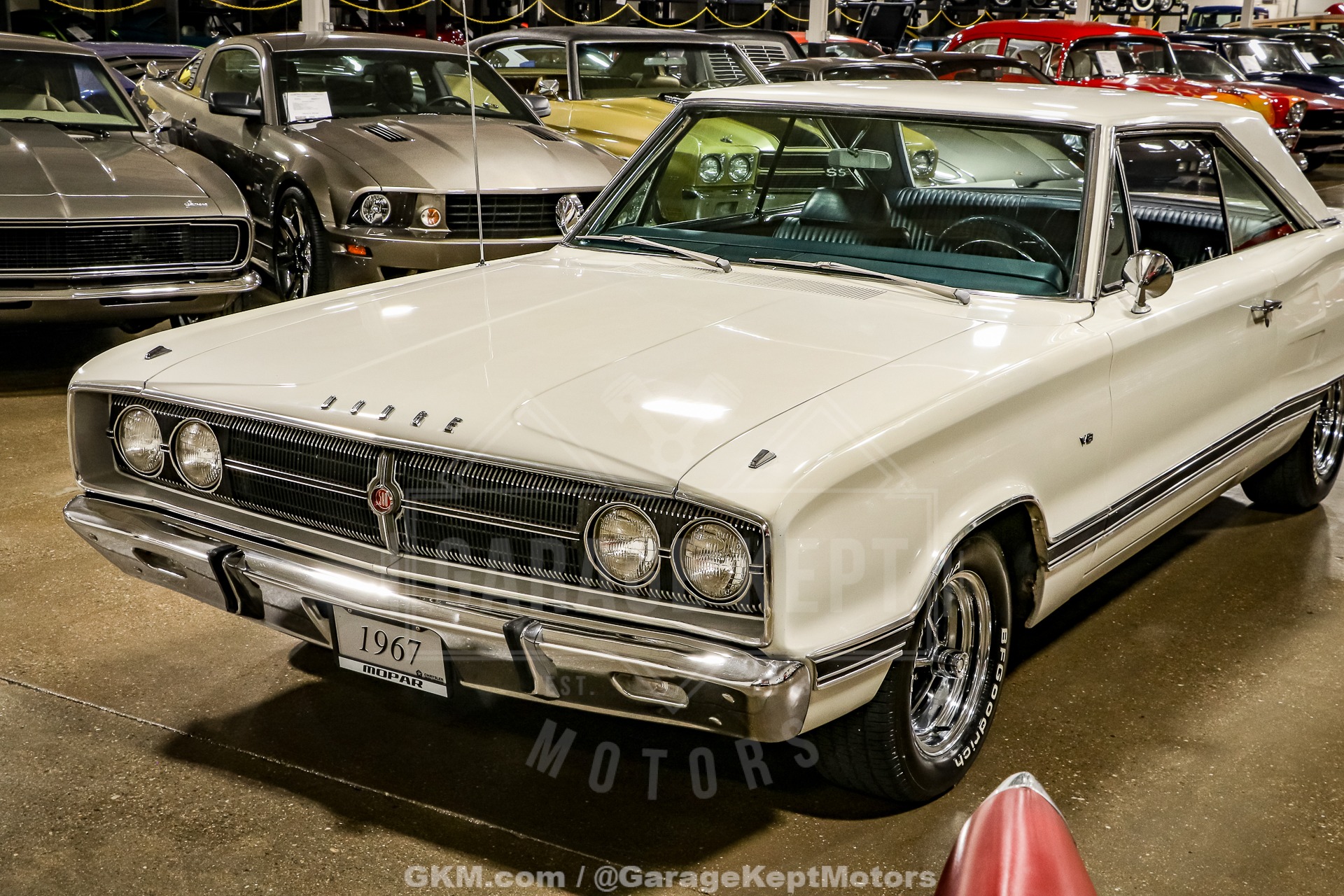 Unknown-Coronet-1967-White-Blue-30