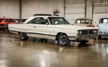 Unknown-Coronet-1967-White-Blue