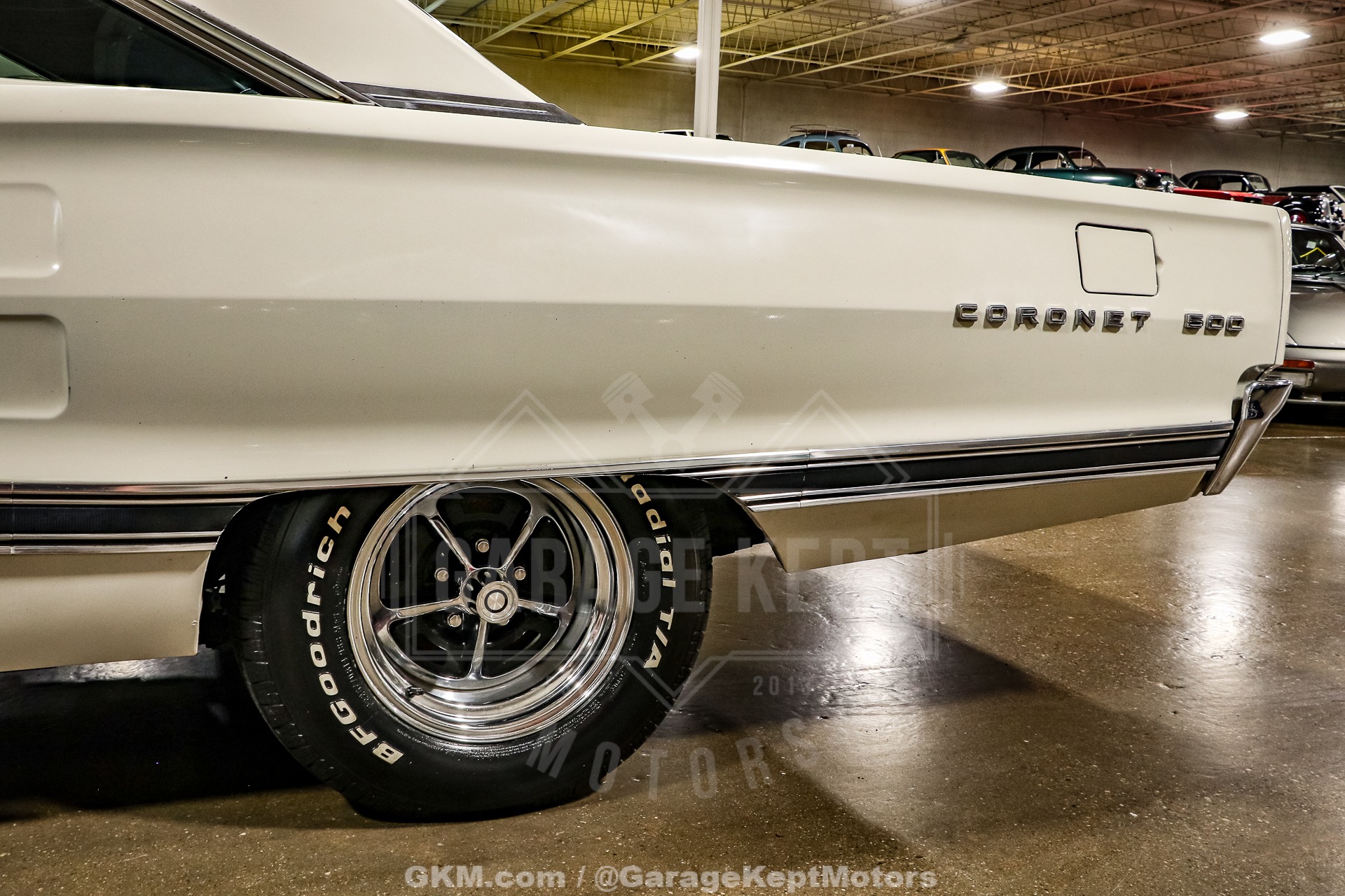 Unknown-Coronet-1967-White-Blue-40