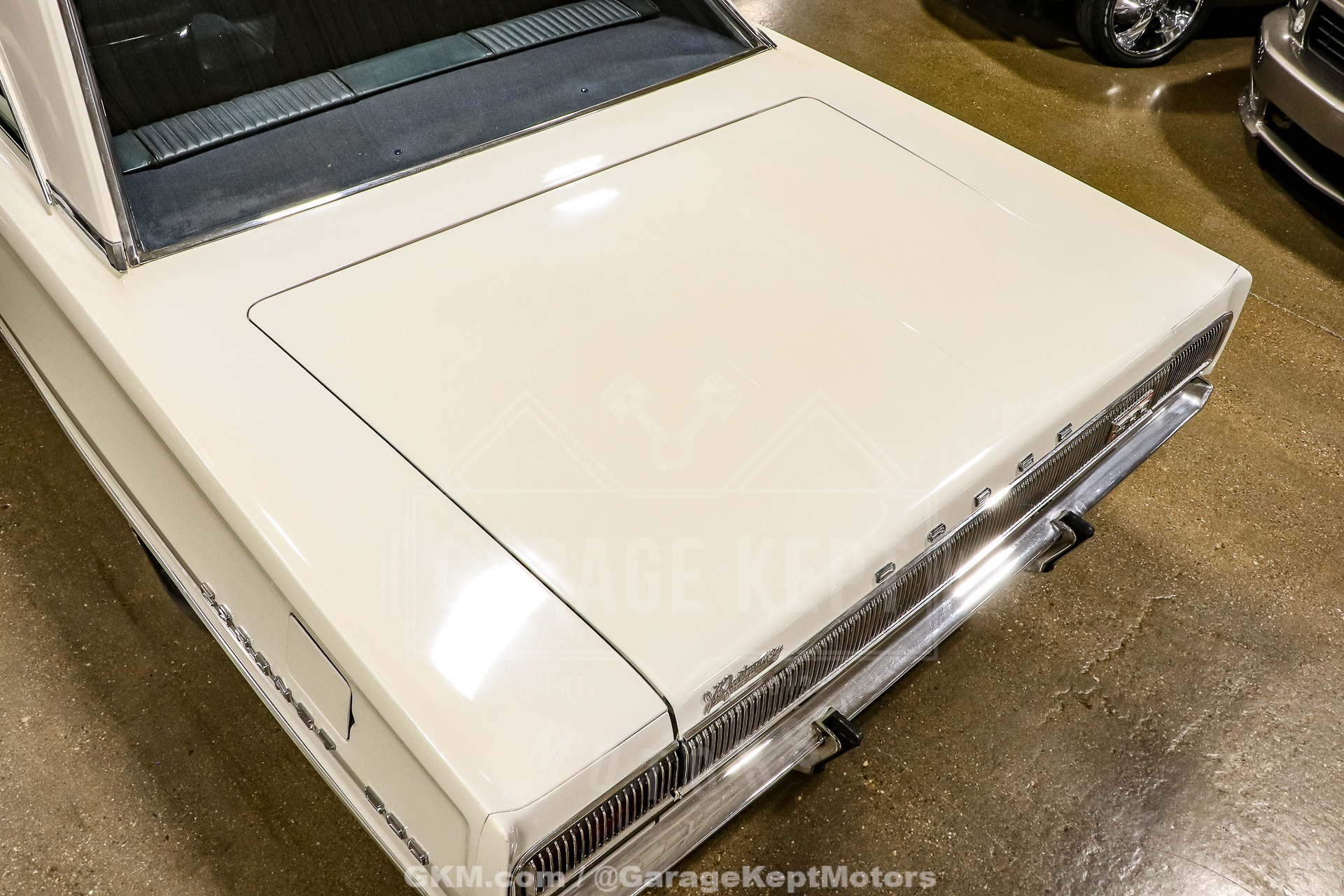 Unknown-Coronet-1967-White-Blue-42