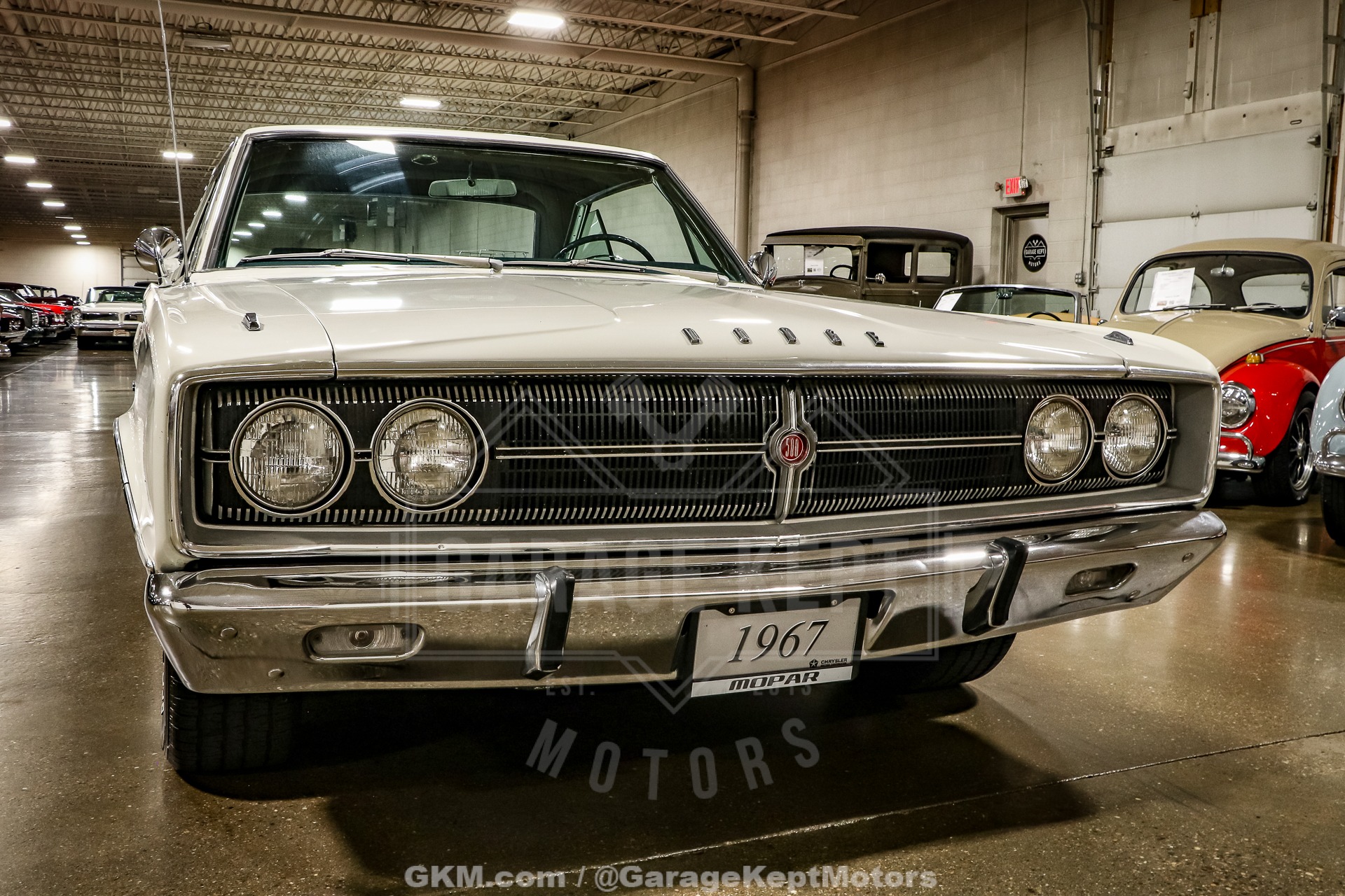 Unknown-Coronet-1967-White-Blue-45