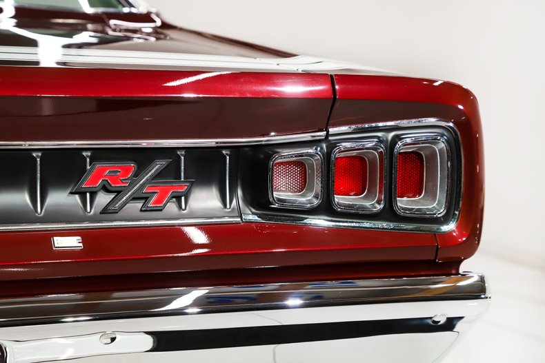 Unknown-Coronet-1968-Burgundy-Metallic-Pearl-White-27