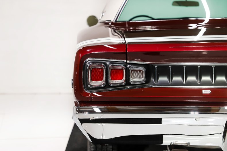 Unknown-Coronet-1968-Burgundy-Metallic-Pearl-White-4