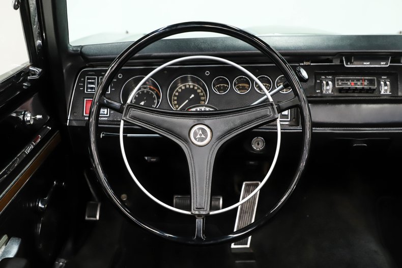 Unknown-Coronet-1969-Medium-Green-Metalli-Black-3