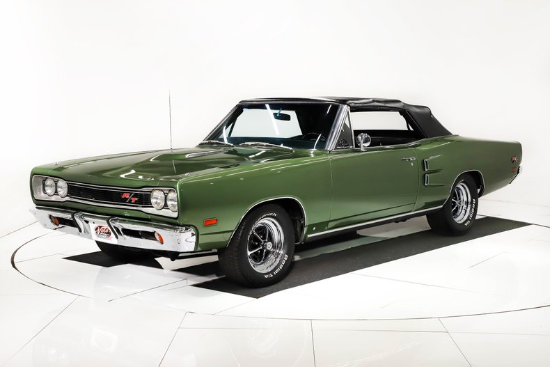 Unknown-Coronet-1969-Medium-Green-Metalli-Black-32