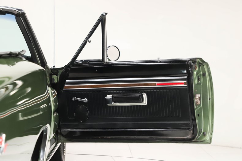 Unknown-Coronet-1969-Medium-Green-Metalli-Black-33