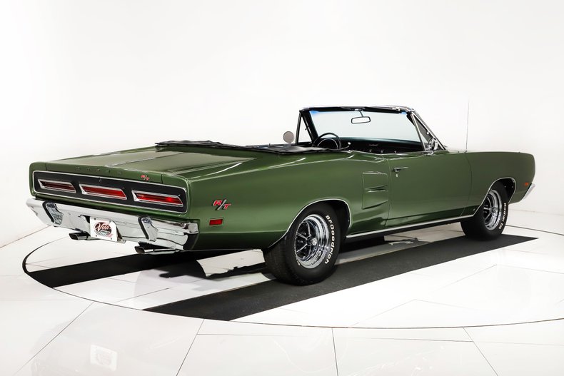 Unknown-Coronet-1969-Medium-Green-Metalli-Black-38