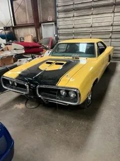 Unknown-Coronet-1970-Yellow-Black-14