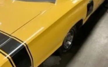Unknown-Coronet-1970-Yellow-Black-5