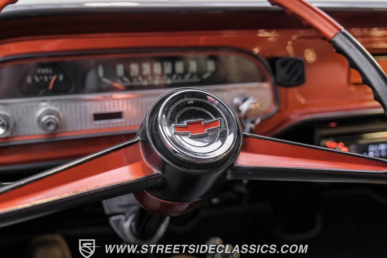 Unknown-Corvair-1962-Mango-Tango-Black-Houndstooth-35
