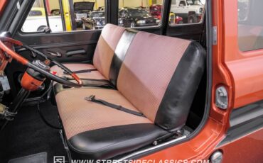 Unknown-Corvair-1962-Mango-Tango-Black-Houndstooth-42