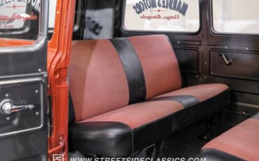 Unknown-Corvair-1962-Mango-Tango-Black-Houndstooth-45