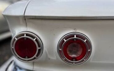 Unknown-Corvair-1962-White-5