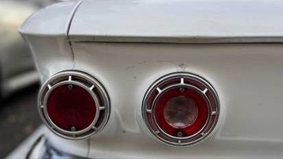 Unknown-Corvair-1962-White-5