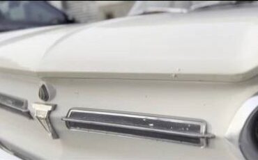 Unknown-Corvair-1962-White-8