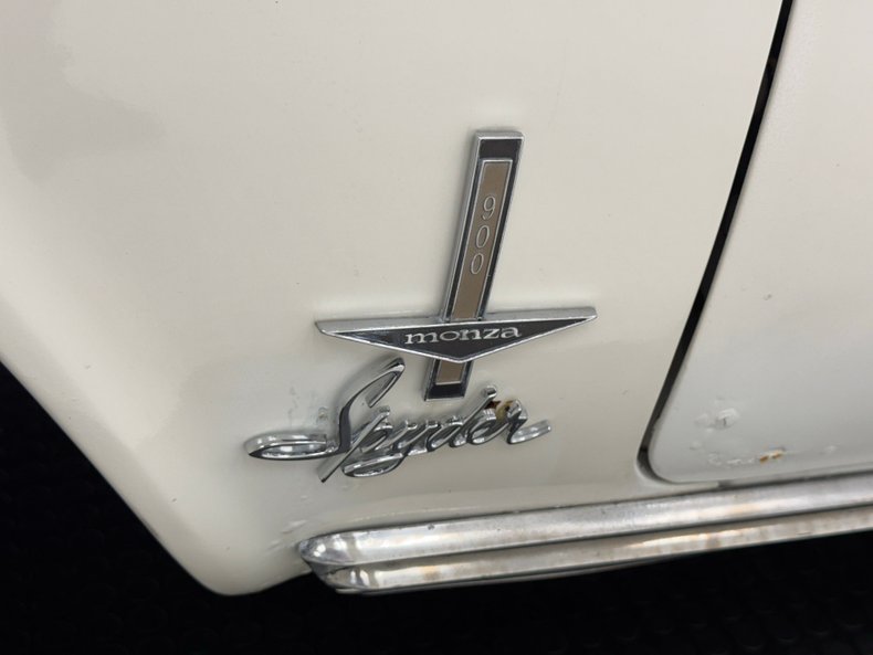 Unknown-Corvair-1963-Ermine-White-Red-19