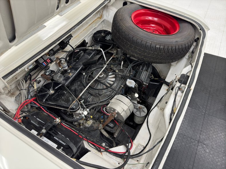Unknown-Corvair-1963-Ermine-White-Red-42