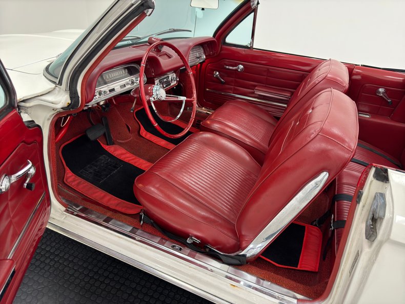 Unknown-Corvair-1963-Ermine-White-Red-48