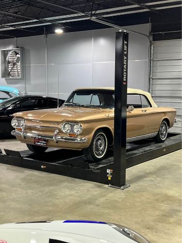 Unknown-Corvair-1963-Gold-Black-2