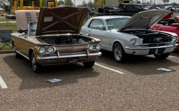 Unknown-Corvair-1963-Gold-Black-4