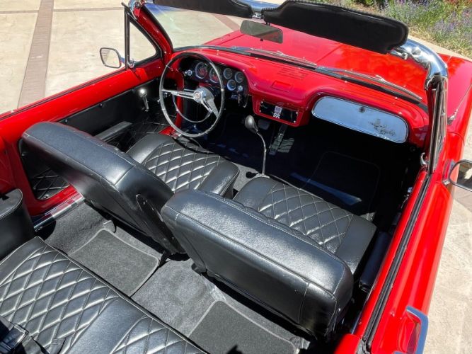 Unknown-Corvair-1963-Red-15