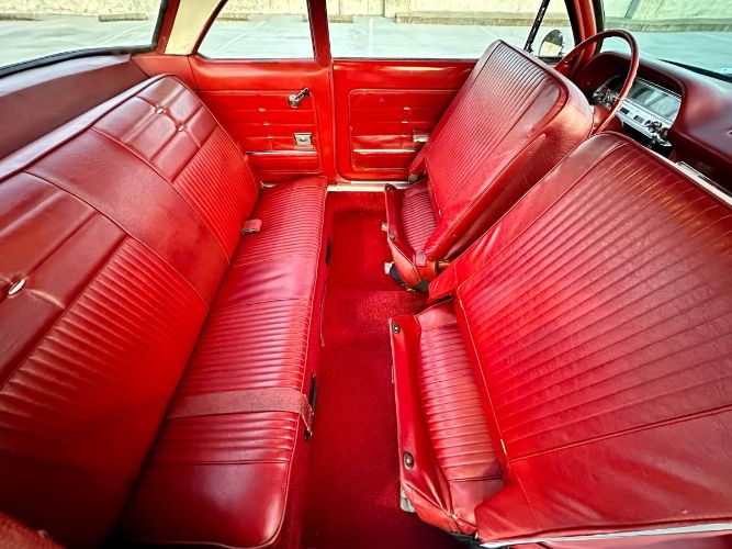 Unknown-Corvair-1963-Red-Red-vinyl-10