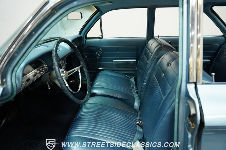 Unknown-Corvair-1963-Silver-Blue-Blue-44