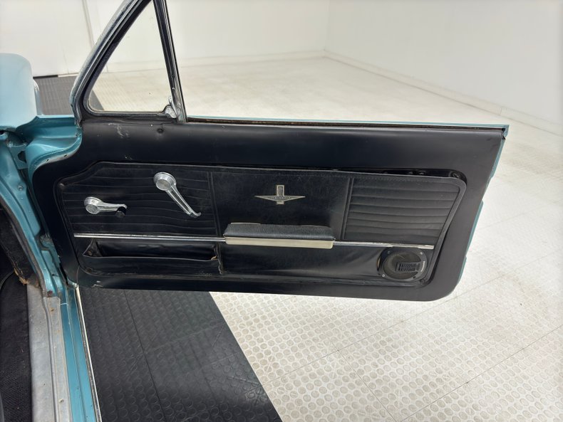 Unknown-Corvair-1964-Azure-Aqua-Black-12