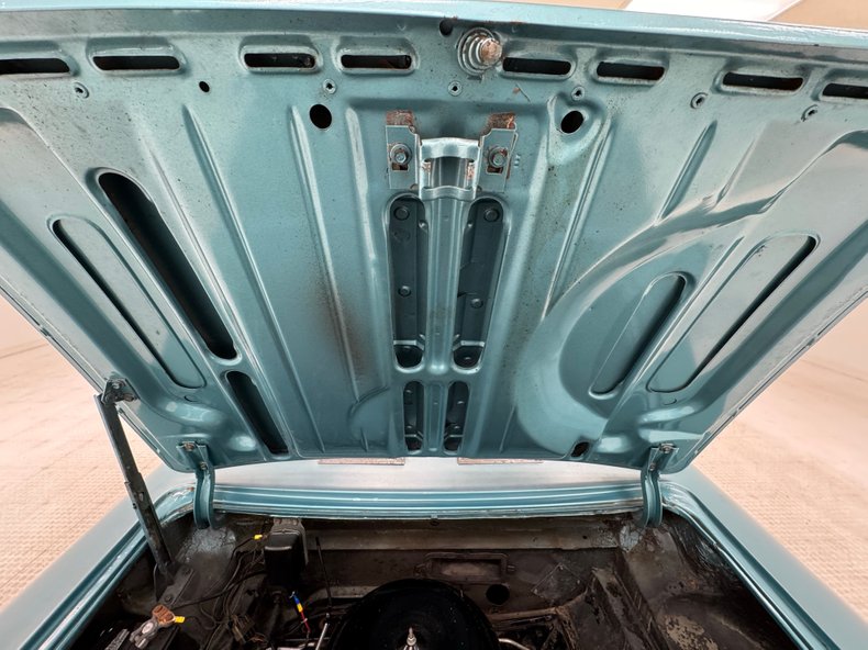Unknown-Corvair-1964-Azure-Aqua-Black-49