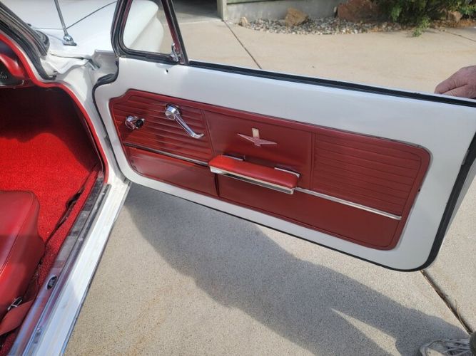 Unknown-Corvair-1964-White-Red-10