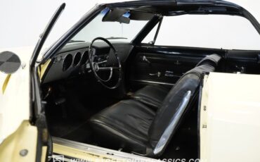 Unknown-Corvair-1965-Butternut-Yellow-Black-2