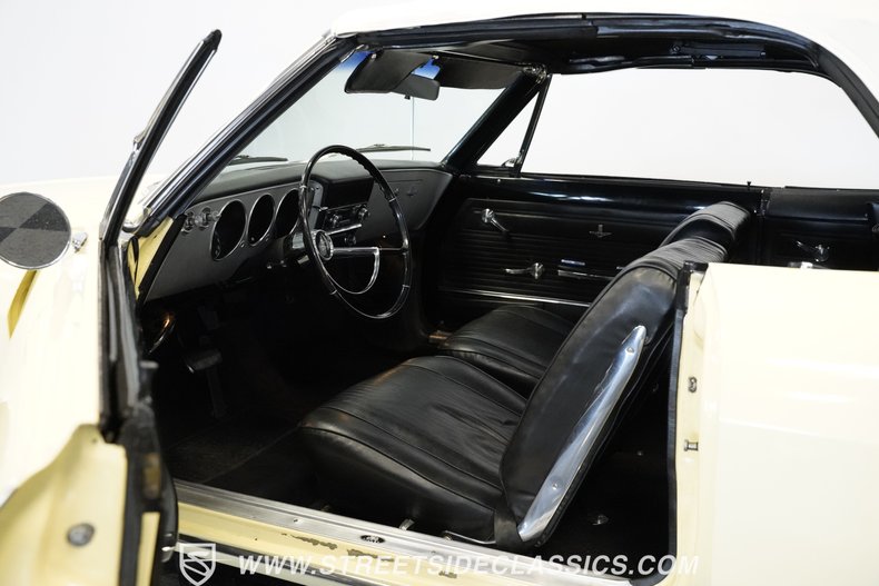 Unknown-Corvair-1965-Butternut-Yellow-Black-2