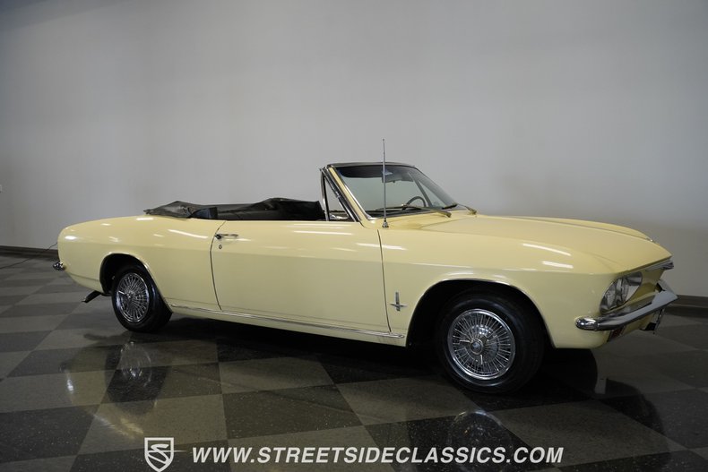 Unknown-Corvair-1965-Butternut-Yellow-Black-26