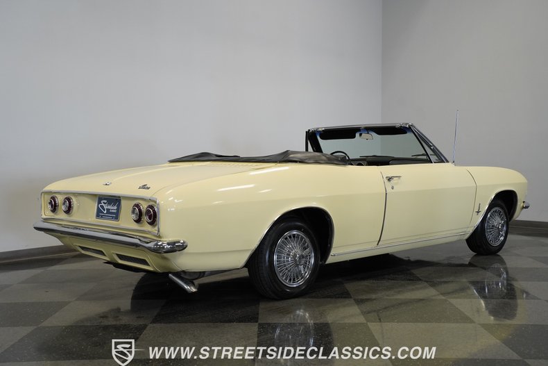 Unknown-Corvair-1965-Butternut-Yellow-Black-4