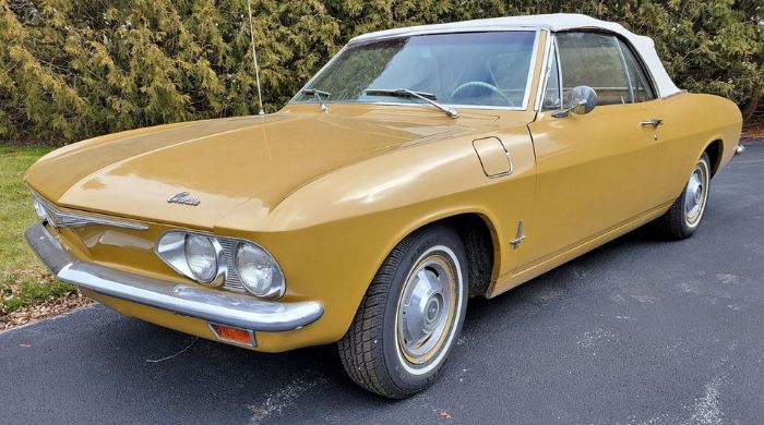 Unknown-Corvair-1965-Gold-Tan-19