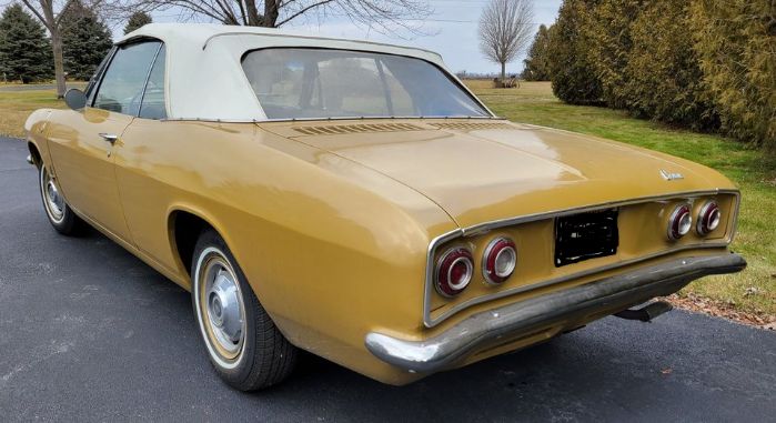 Unknown-Corvair-1965-Gold-Tan-2