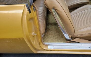 Unknown-Corvair-1965-Gold-Tan-9